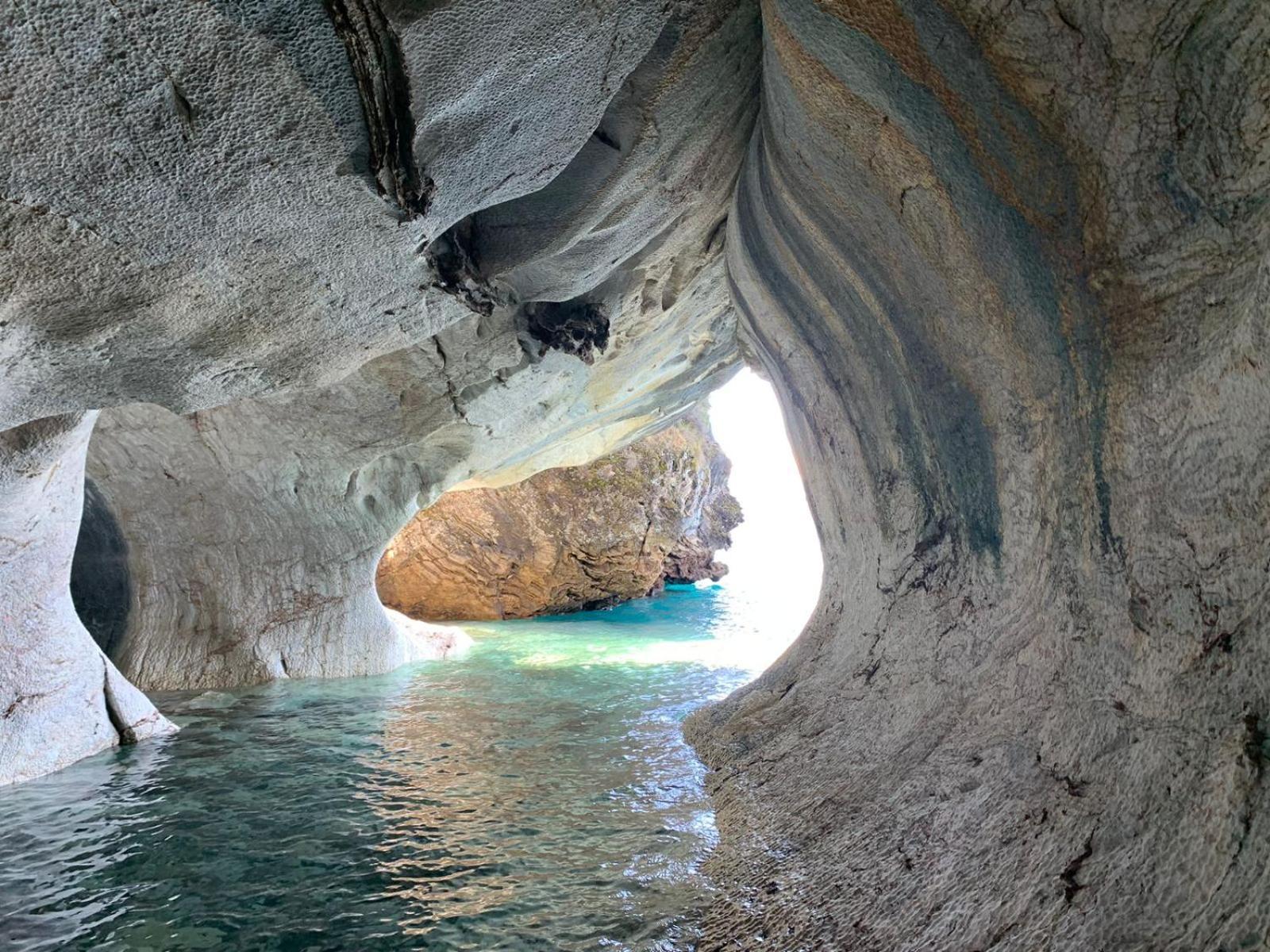 Cabana Cavernas Austral Puerto Sanchez Villa Bagian luar foto